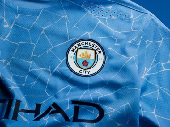 camiseta-manchester-city-2021-futbolemotion-1.webp