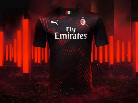 terza-maglia-puma-Milan-2019-2020.webp