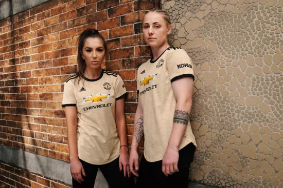 blog-segunda-equipación-machester-united-2019-2020-chicas.webp