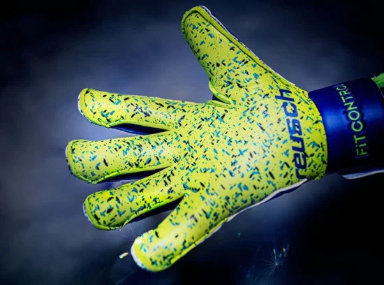 Reusch-Blue-Diamond-4.webp