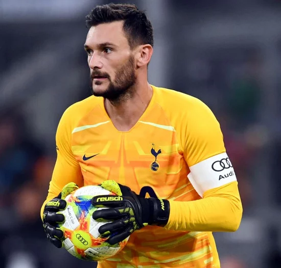 Guantes-Reuch-Hugo-Lloris-1.webp