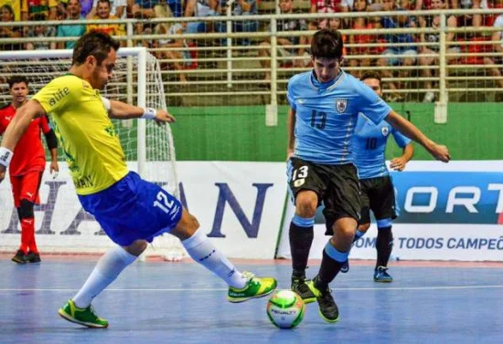 blog-futbol-sala-o-futbol-11-uruguay.webp