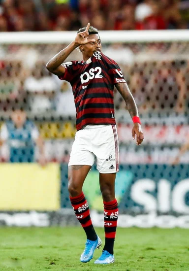 bruno-henrique-flamengo-nike-mercurial-vapor.webp