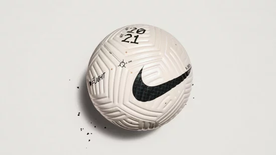 entrevista-Kieran-Ronan-Nike-Fligth-Ball-Futbolemotion-3.webp