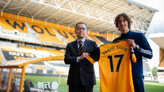 blogs-futbolemotionportugal-fabio-silva-assina-pelo-wolverhampton-4nova.webp