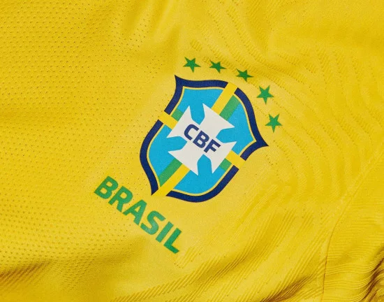 Camiseta-Brasil-futbolemotion-2.webp