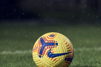 Bolas de inverno da Premier League e Serie A 2020-2021 Nike » Mantos do  Futebol