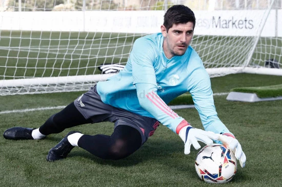 Courtois y Lenglet utilizan botas Blackout Blogs Futbol Emotion