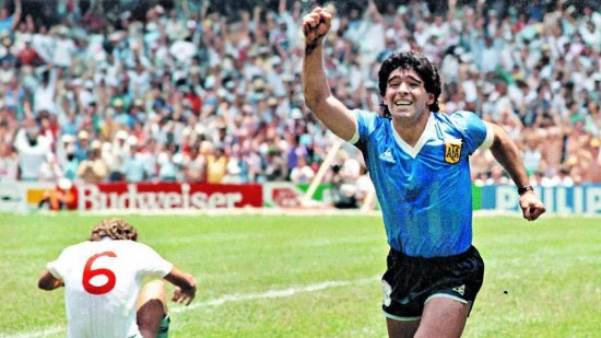 post-le-coq-sportif-maradona-mundial.webp