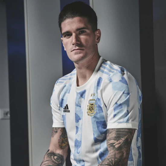 post-nueva-camiseta-argentina-2.webp