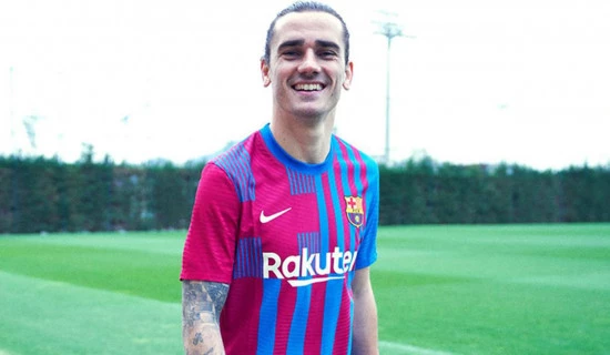 post-nueva-camiseta-fc-barcelona-griezmann.webp