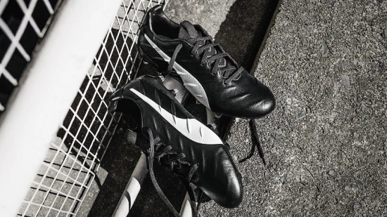 post-puma-king-platinum-21-black.webp