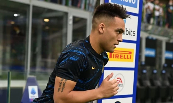 camisetas-prepartido-inter-de-milan-lautaro.webp