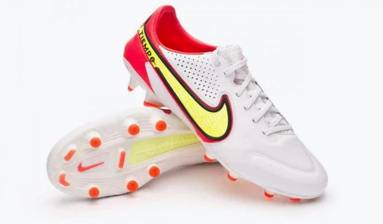 post-top-botas-inicio-de-la-liga-nike-tiempo-legend-9-pro.webp