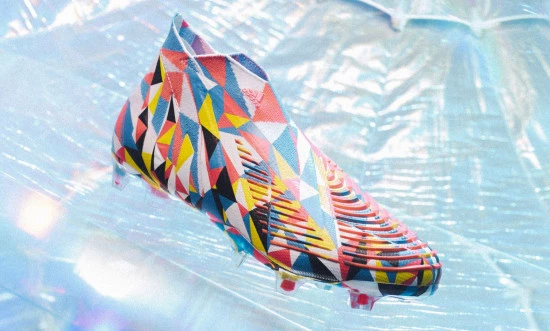 ADIDAS_GEOMETRIC_CUATRO.webp