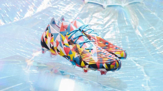 post-toda-la-gama-adidas-predator-edge-low.webp