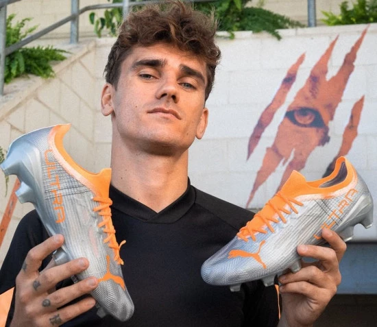 post-puma-ultra-griezmann-dos.webp