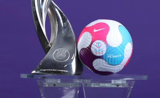 post-balon-nike-eurocopa-femenina-trofeo.webp