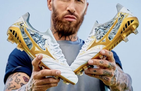 Botas de futbol nike sergio ramos best sale