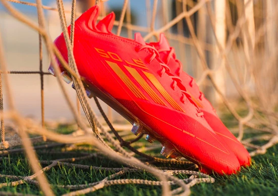 adidas révèle les nouvelles F50 “two horizons”